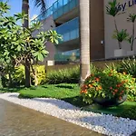 Lindo Flat Easy Life
