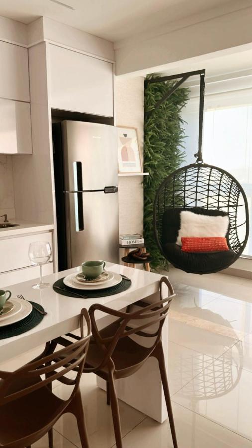 Lindo Flat Easy Life